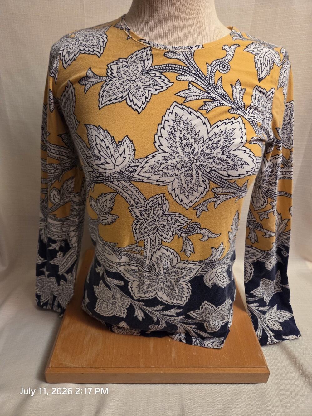 Talbots XS Crew Neck Long Sleeve Floral Knit Tee Yellow/White/Blue Stretch